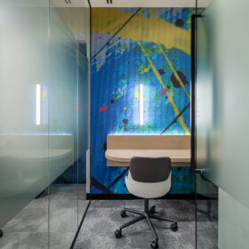 Project: Baker McKenzie | Bespoke partition with Axile Clarity door | Photo: ©Yasser Ibrahim
