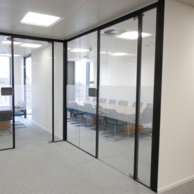 Project: Premier Oil | Product: Optima 117 plus with Axile Clarity door